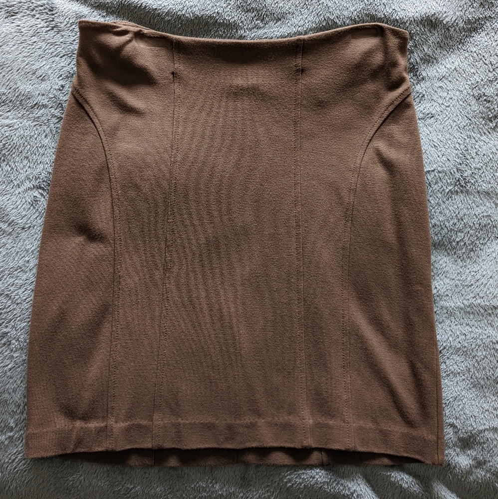 New York and Company Stretch Brown Knee-Length Skirt, Size 6